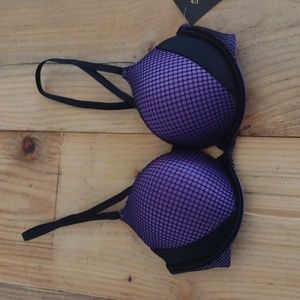 Frederick"s of Hollywood Purple Heartthrob Fishnet Push Up Bra Size 32D NWT